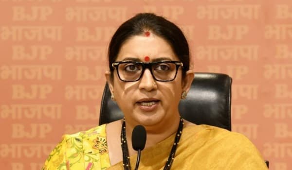 Smriti Irani Slammed Congress