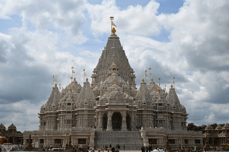 Gujarat CM Bhupendra Patel visits BAPS Akshardham Temple in New Jersey