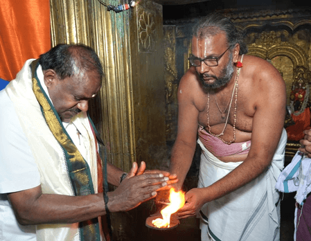 Union Minister Kumaraswamy attacks Karnataka govt over NICE project