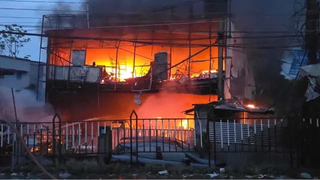 Major Fire Car Service Centre