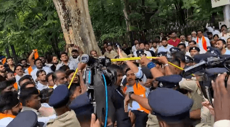 K'taka BJP leaders lay siege to Vidhana Soudha, demand Nagendra’s resignation; many detained