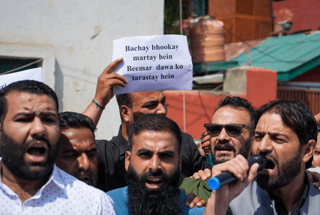 PDP, Apni Party protest in Srinagar against power tariff hike