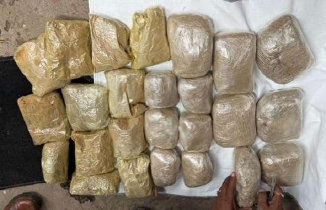 Cbn Busts Inter State Heroin Syndicate Seizes 186