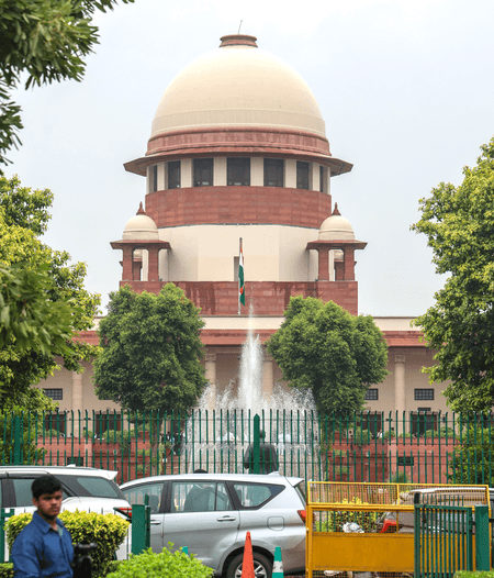 SC issues notice to 20 rebel Trinamool MPs; SG Mehta says Speaker has already issued notices