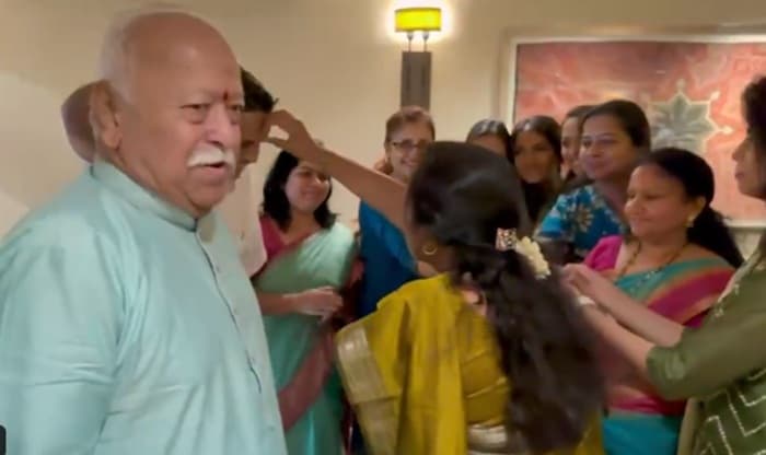 Dr Bhagwat Arrives New York