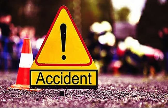 Car ploughs into Kirtan troupe in Bihar; 5 killed, several injured.