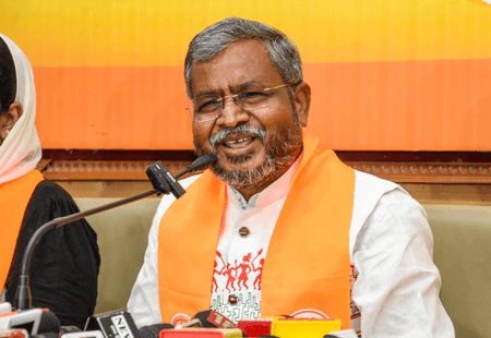 J'khand LoP Marandi writes to CM Soren seeking removal of JSSC chief from exam reform committee