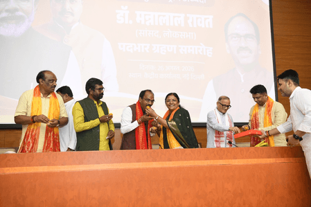 Mannalal Rawat assumes charge as BJP Scheduled Tribe Morcha chief