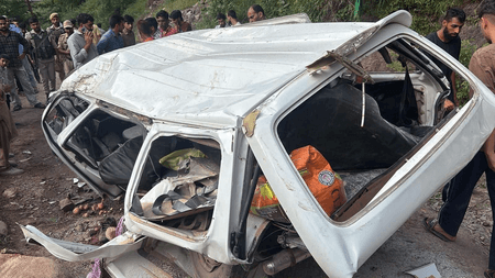 J&K: 6 feared dead, 5 injured in Poonch road accident