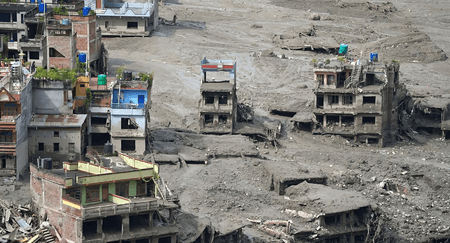 Sri Sri Ravi Shankar calls for greater efforts to protect environment; urges solidarity with Nepal