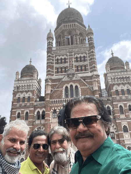 Akhilendra Mishra shares Team ‘Lagaan’ picture from Mumbai outing at CST station