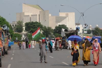 Pakistan: Imran Khan's sister approaches Supreme Court again