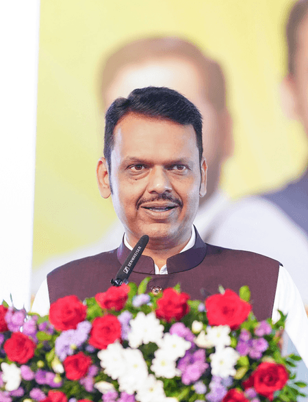 No immediate license cancellation, auto and taxi drivers granted one-year extension to learn basic Marathi: CM Fadnavis