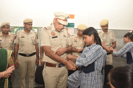 Delhi Police celebrates 'Raksha Ka Vachan' campaign across govt schools