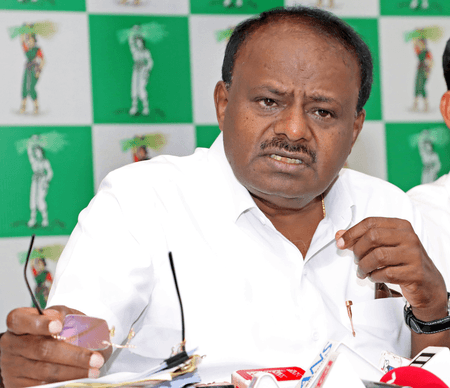 Nagendra’s resignation was to save Congress from embarrassment, says Kumaraswamy