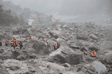 Nepal: Indian technical team conducts reconnaissance for tunnel rescue operations
