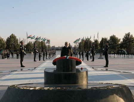 Yangi Uzbekistan Monument reflects aspirations of Uzbek people: PM Modi (Lead)