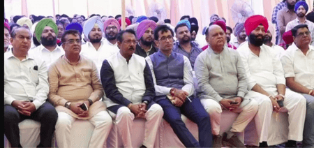 Delhi BJP chief Harsh Malhotra, party workers listen to 'Mann Ki Baat' at 6,339 locations