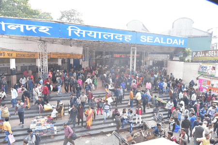 Bengal: ER suspends licence of operator after rail coach restaurant catches fire