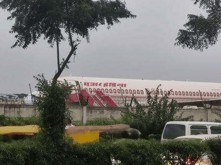 40 passengers, crew evacuated after 'bomb' note found on Dammam-Delhi Air India Express flight (Lead)