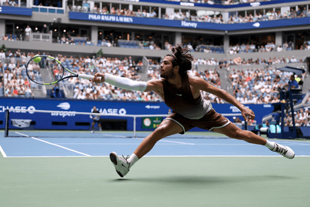 US Open: Alcaraz returns; Shelton, Tsitsipas rally as Wawrinka bows out (roundup)
